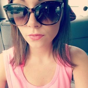 Meet your Posher, Allison